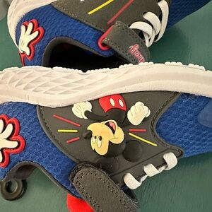NEW. Mickey Mouse shoes. Toddler size 11.
